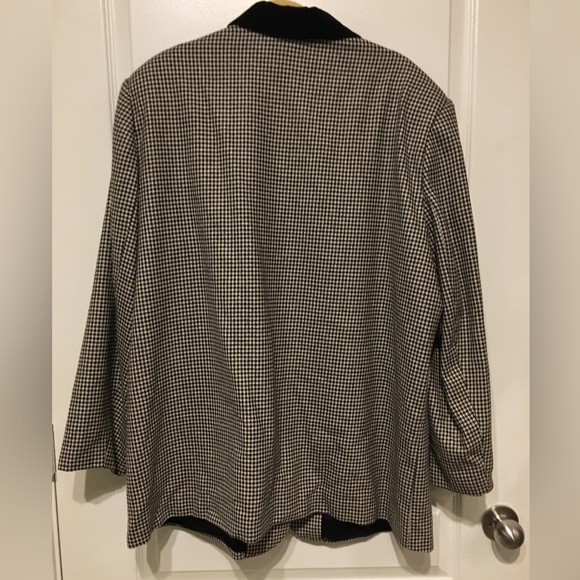 Sag Harbor Houndstooth Blazer Size 22W - Picture 3 of 3